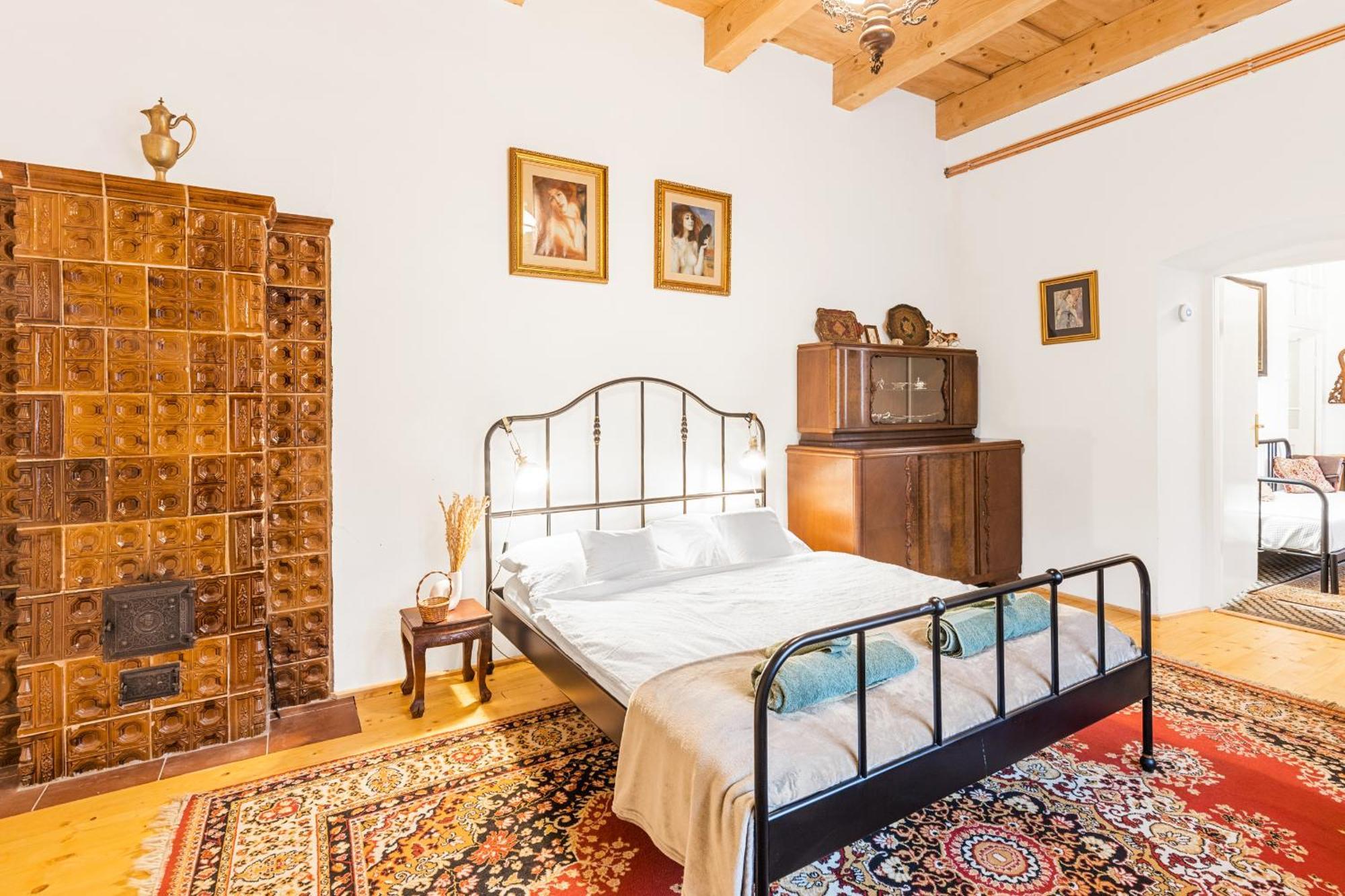 Sovi Dom- Historicke Apartmany Z 19 Storocia, 4Km Od Banskej Stiavnice Svaty Anton ภายนอก รูปภาพ