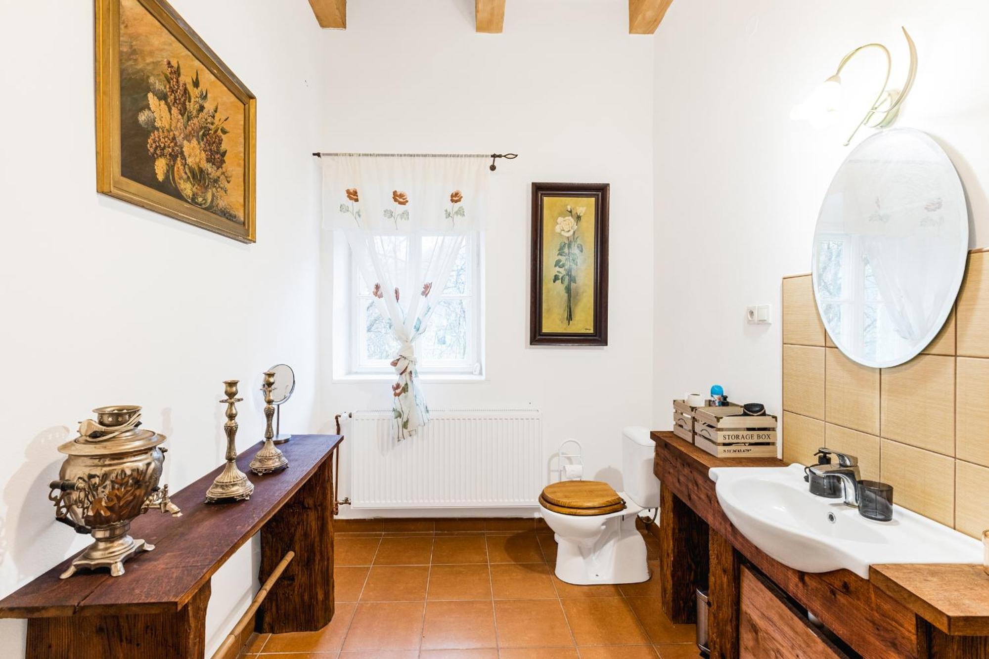 Sovi Dom- Historicke Apartmany Z 19 Storocia, 4Km Od Banskej Stiavnice Svaty Anton ภายนอก รูปภาพ