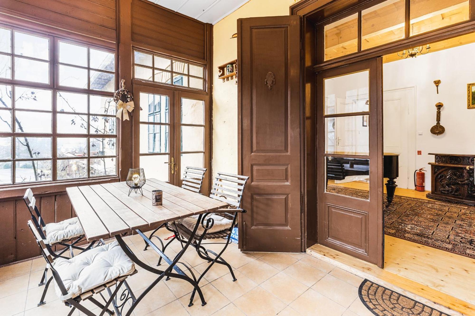Sovi Dom- Historicke Apartmany Z 19 Storocia, 4Km Od Banskej Stiavnice Svaty Anton ภายนอก รูปภาพ